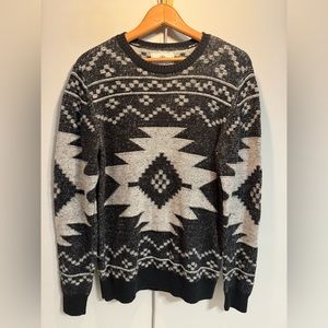 Men’s Printed Black And Grey Sweater. Size Small